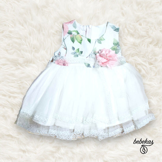 Çiçek Desen Ve Dantelli Beyaz Kız Bebek Elbise